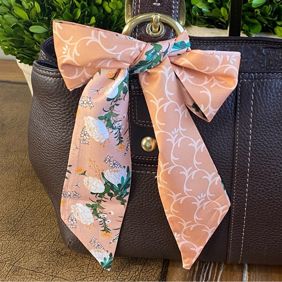 Coach Large Gold Buckle Soho Shoulder Bag – Mahogany Brown Floral Scarf Accent - Picture 4 of 17